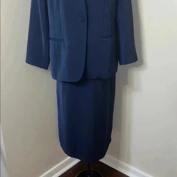 Tally Taylor 3 Piece Skirt Suit​​​ - Picture 3 of 14
